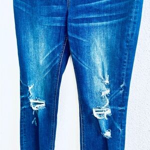 Blue Boyfriend Jeans with Distressed Details Size 31 super stretch on these